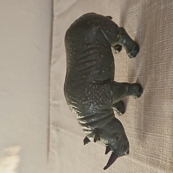 Vintage AAA solid rubber Rhinocerous Figure - Picture 2 of 8